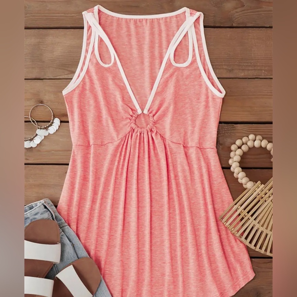 Pulse Size Pin And White Fashion Top